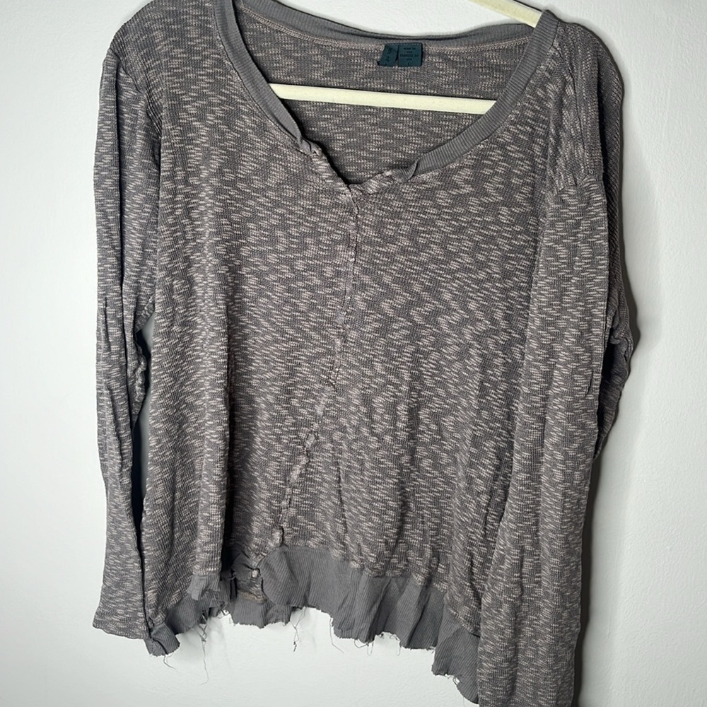 Women’s Large Dark Grey Anthropologie Left Of Center Longsleeve Tee